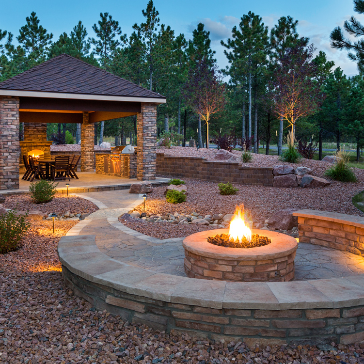 Outdoor Kitchen and Firepit